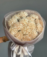 Bukiet goździków kremowych 